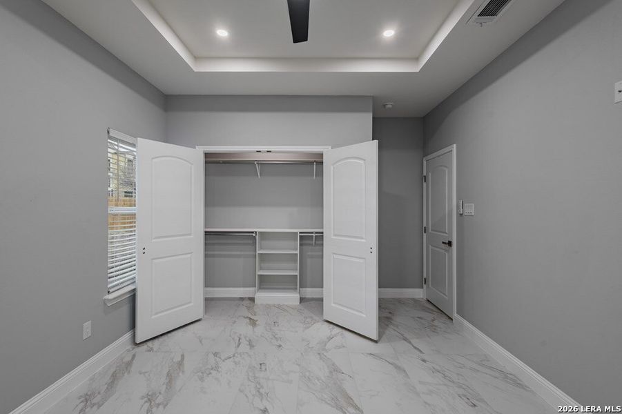 Spacious, unfurnished interior of a new home in , Eagle Pass (Image 32).