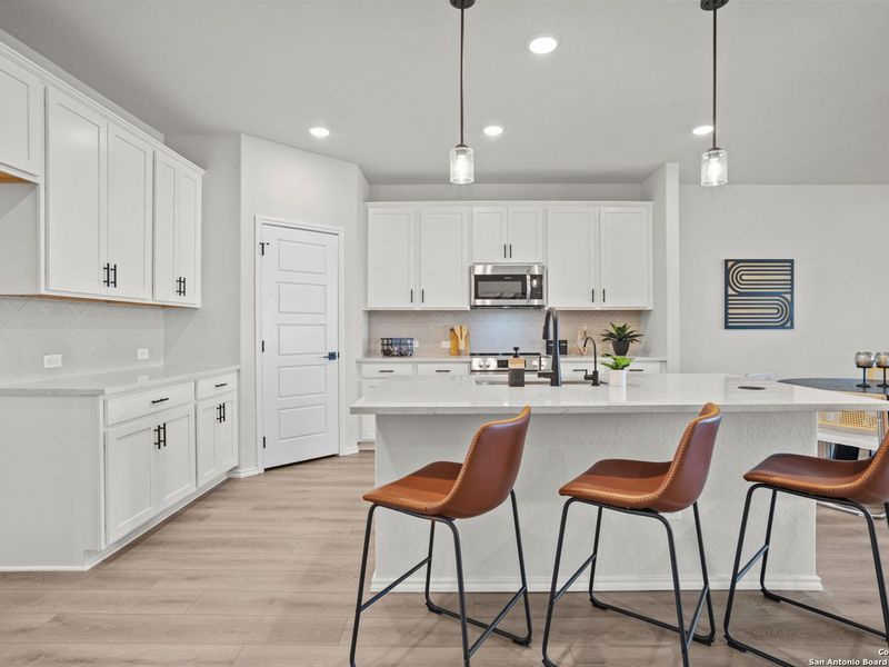 Furnished interior view inside a new home in Hannah Heights, Seguin (Image 10).