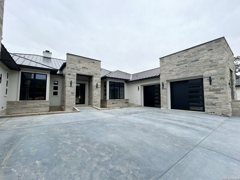 Image 29 of a home in .