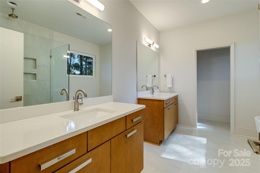 Furnished interior view inside a new home in , Charlotte (Image 4).