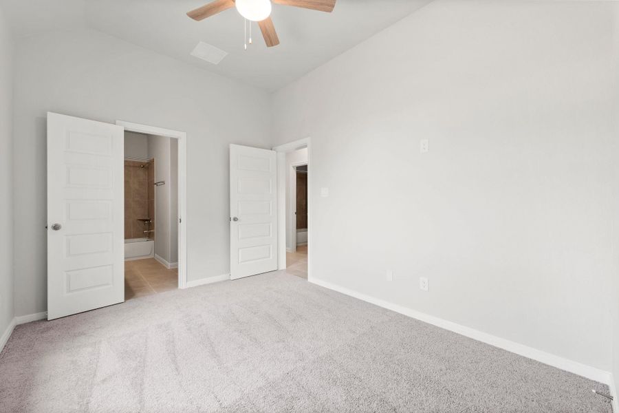 Images are for illustrative purposes only. Actual home features, colors, materials, and finishes may vary. Images are for illustrative purposes only. Actual home features, colors, materials, and finishes may vary.