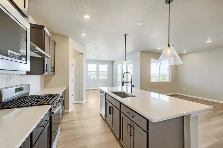 4br New Home in Parker, CO.  - Slide 11