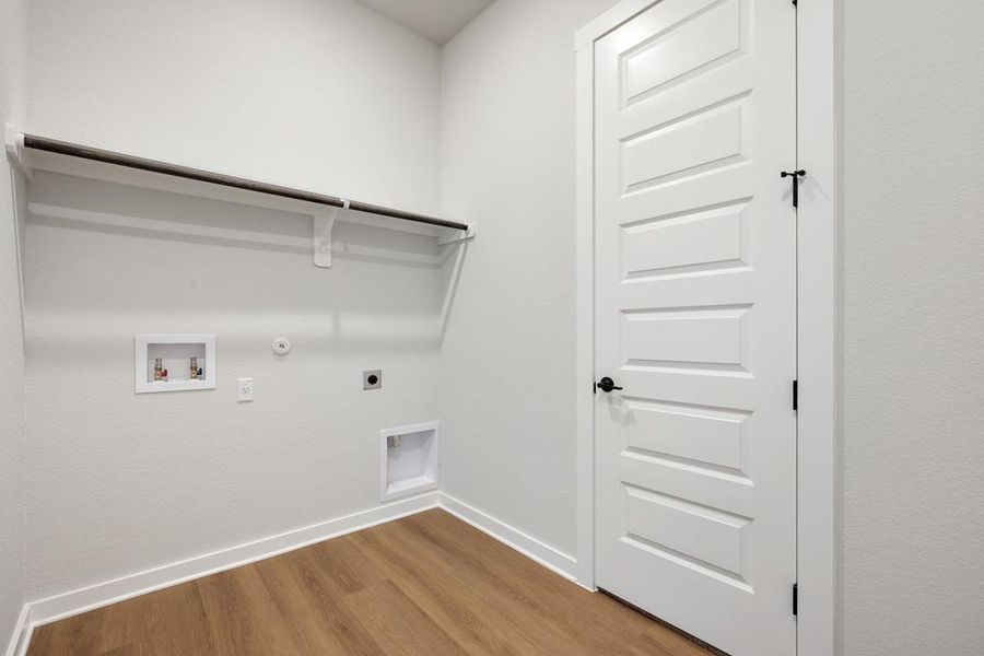 Spacious, unfurnished interior of a new home in Lariat, Liberty Hill (Image 33).