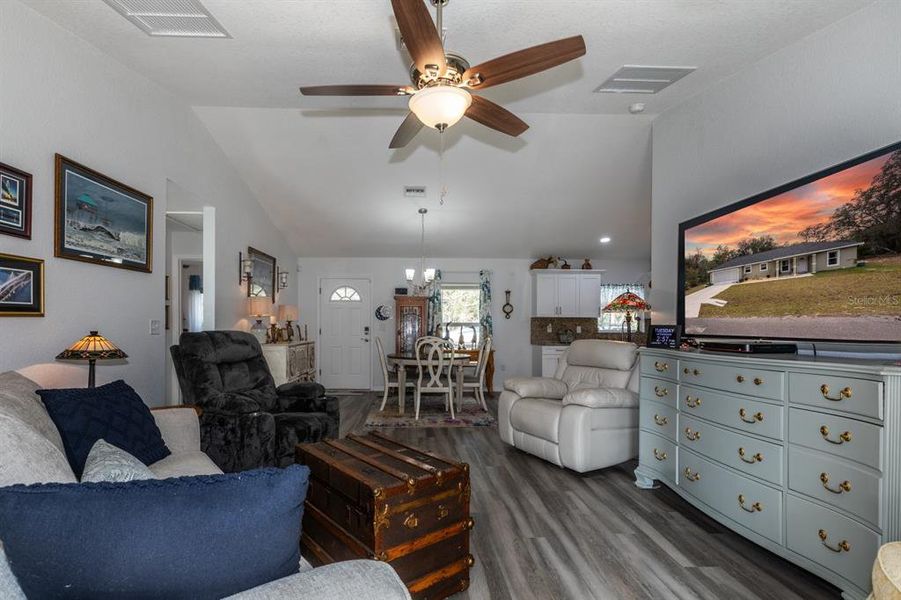 Furnished interior view inside a new home in , Ocklawaha (Image 5).