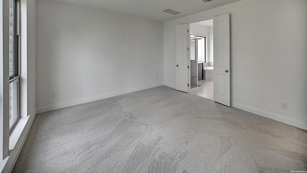 Spacious, unfurnished interior of a new home in Kallison Ranch, San Antonio (Image 18).