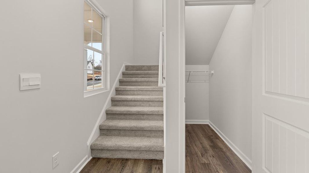 Spacious, unfurnished interior of a new home in Parkside at Carter Grove, Cartersville (Image 13).