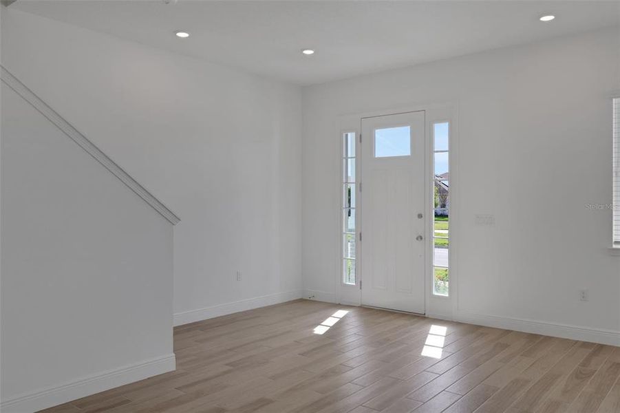 Spacious, unfurnished interior of a new home in , St. Cloud (Image 13).