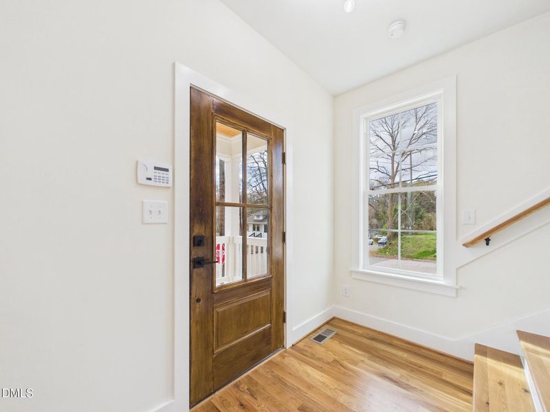 CAM01608G0-PR0128-STILL021