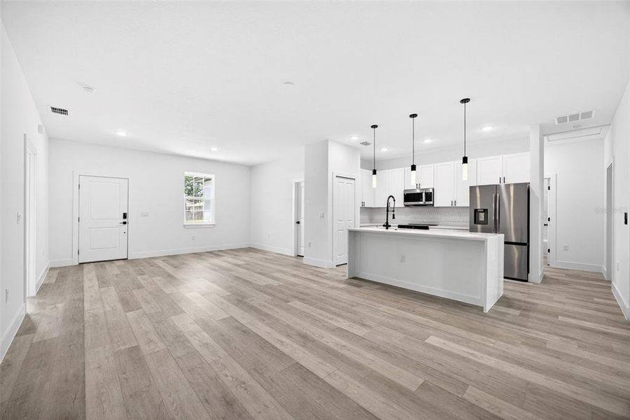 Spacious, unfurnished interior of a new home in , North Port (Image 14).