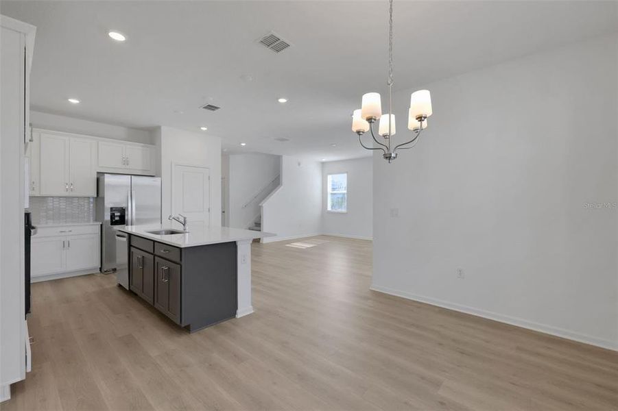 Spacious, unfurnished interior of a new home in Crossroads at Kelly Park, Apopka (Image 20).