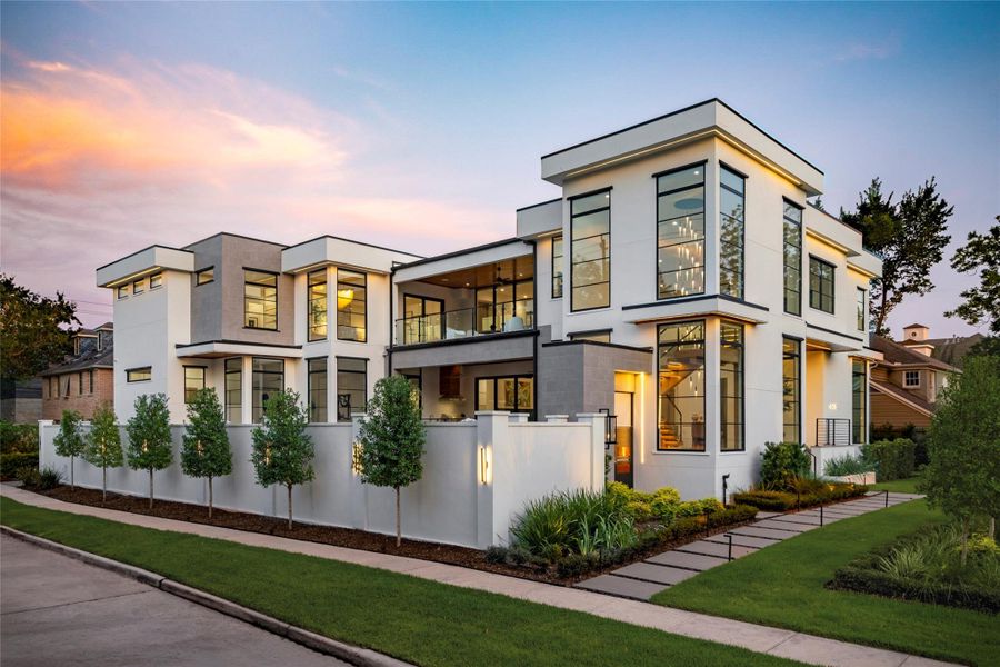 Striking modern new construction masterpiece in the heart of West University Place. Clean architectural lines, soaring glass walls, and elegant exterior lighting showcase this estate’s exceptional design and commanding curb appeal. 14,000 SF lot/8,638 SF - Architect/Builder: Sullivan Henry Oggero Striking modern new construction masterpiece in the heart of West University Place. Clean architectural lines, soaring glass walls, and elegant exterior lighting showcase this estate’s exceptional design and commanding curb appeal. 14,000 SF lot/8,638 SF - Architect/Builder: Sullivan Henry Oggero
