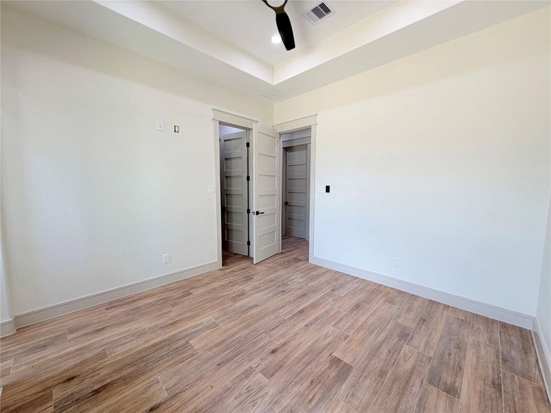 Spacious, unfurnished interior of a new home in , Washington (Image 32).