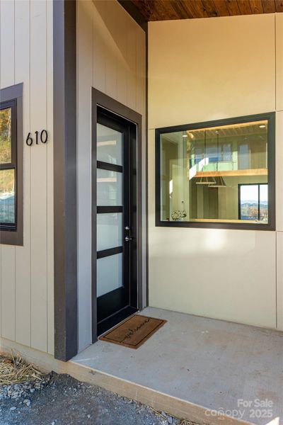 Adjacent unit, #610 Front Entry