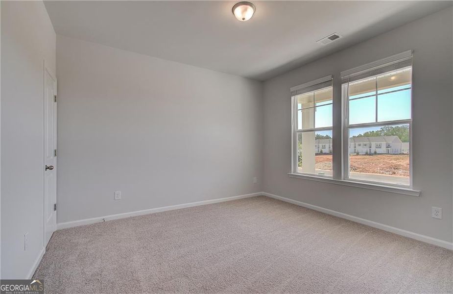 Spacious, unfurnished interior of a new home in Bowers Farm, McDonough (Image 9).
