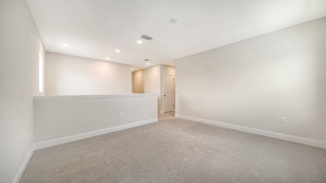 Spacious, unfurnished interior of a new home in Palm Grove, Bradenton (Image 10). Spacious, unfurnished interior of a new home in Palm Grove, Bradenton (Image 10).