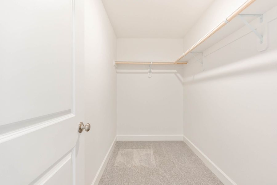 Spacious, unfurnished interior of a new home in Willowbrook, Madras (Image 24).