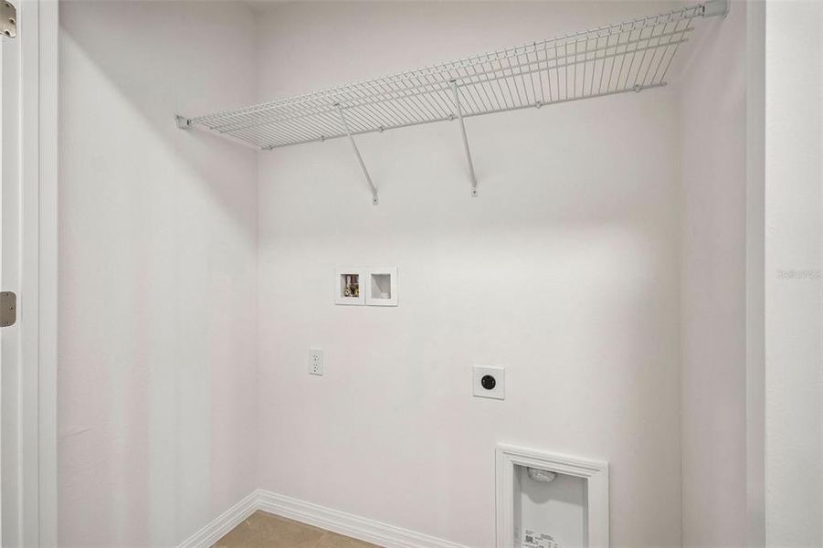 Spacious, unfurnished interior of a new home in Twin Oaks, Zephyrhills (Image 34). Spacious, unfurnished interior of a new home in Twin Oaks, Zephyrhills (Image 34).