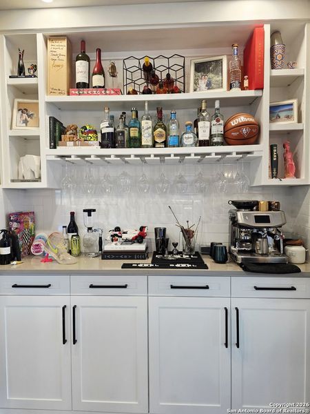 Close-up of interior finishes inside a home in , San Antonio (Image 18).