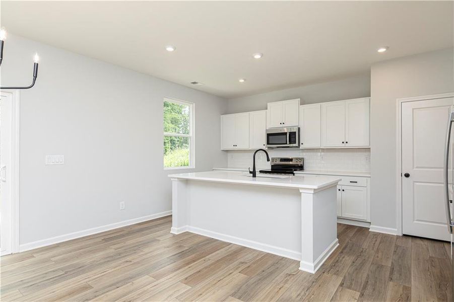 Furnished interior view inside a new home in Rhodes Glen, Lawrenceville (Image 14).