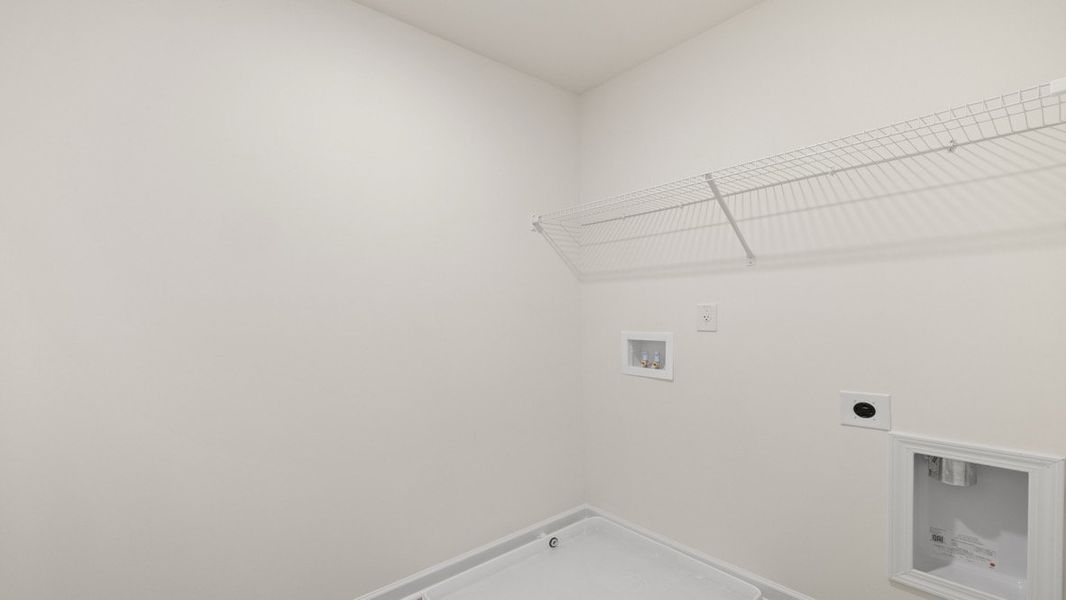 Spacious, unfurnished interior of a new home in Twin Lakes, Hoschton (Image 40).