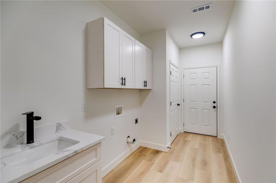 Image 21 of a home in . Image 21 of a home in .