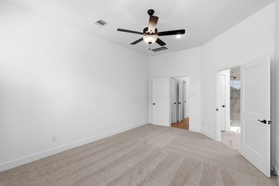 Spacious, unfurnished interior of a new home in Kresston, Montgomery (Image 27).