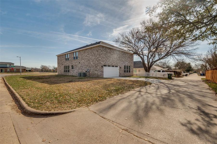 Exterior details and patio area of a home in , Lancaster (Image 4).