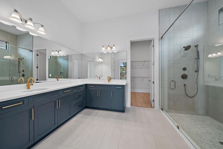 Furnished interior view inside a new home in , Palm Beach Gardens (Image 10).