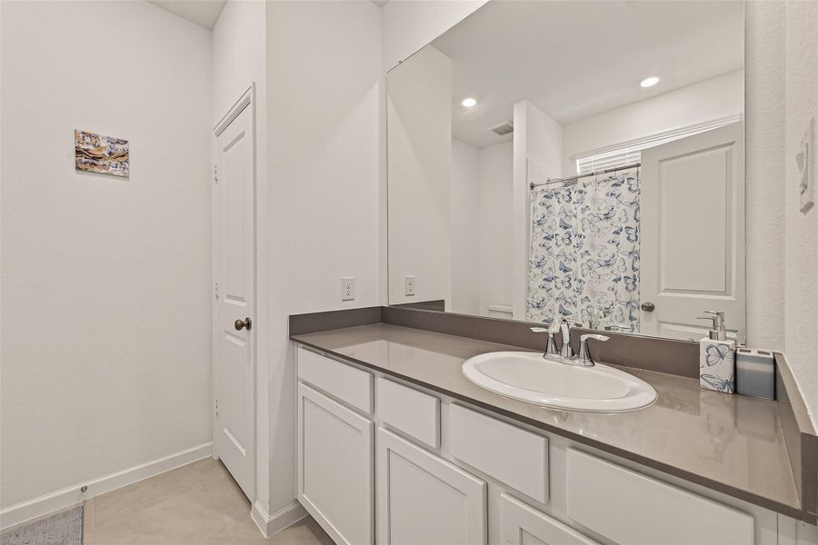 Furnished interior view inside a new home in Walnut Creek at Stone Creek: Fairway Collection, Rosenberg (Image 9). Furnished interior view inside a new home in Walnut Creek at Stone Creek: Fairway Collection, Rosenberg (Image 9).