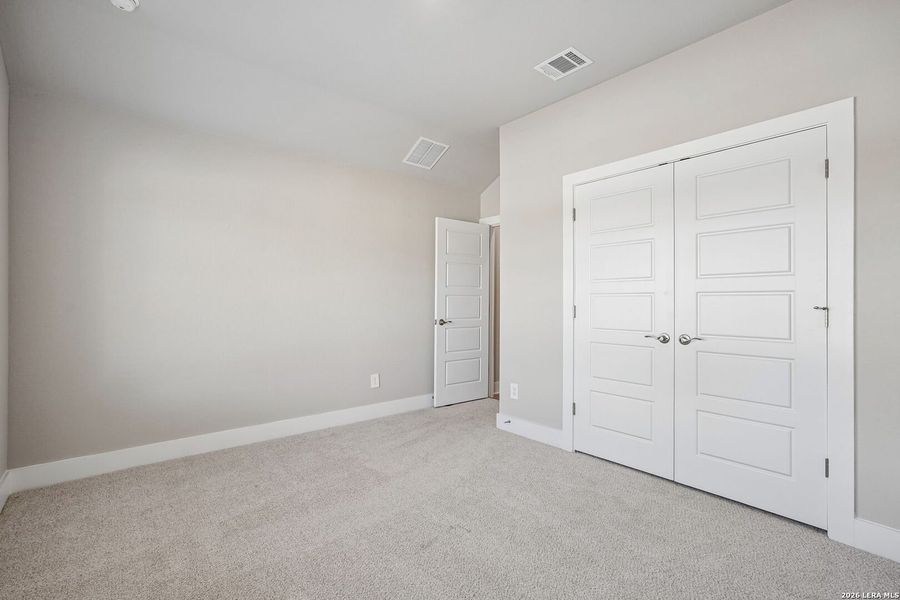 Spacious, unfurnished interior of a new home in Arcadia Ridge - Classic Series, San Antonio (Image 32).