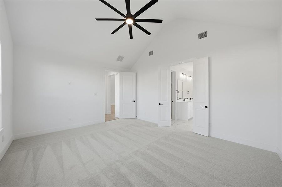 Spacious, unfurnished interior of a new home in Brookhollow West, Prosper (Image 28). Spacious, unfurnished interior of a new home in Brookhollow West, Prosper (Image 28).