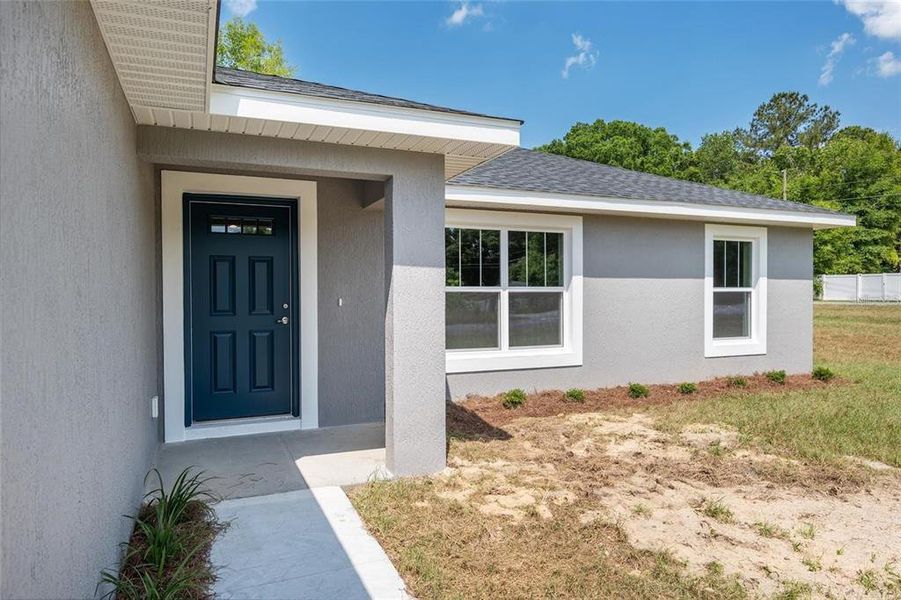 Exterior details and patio area of a home in , Ocala (Image 25).