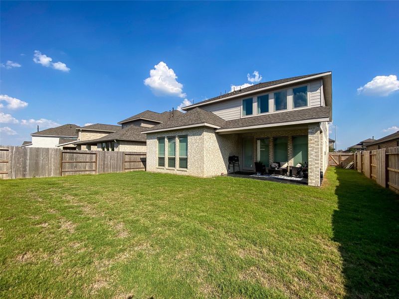 Exterior details and patio area of a home in Stonecreek Estates 50', Richmond (Image 3). Exterior details and patio area of a home in Stonecreek Estates 50', Richmond (Image 3).
