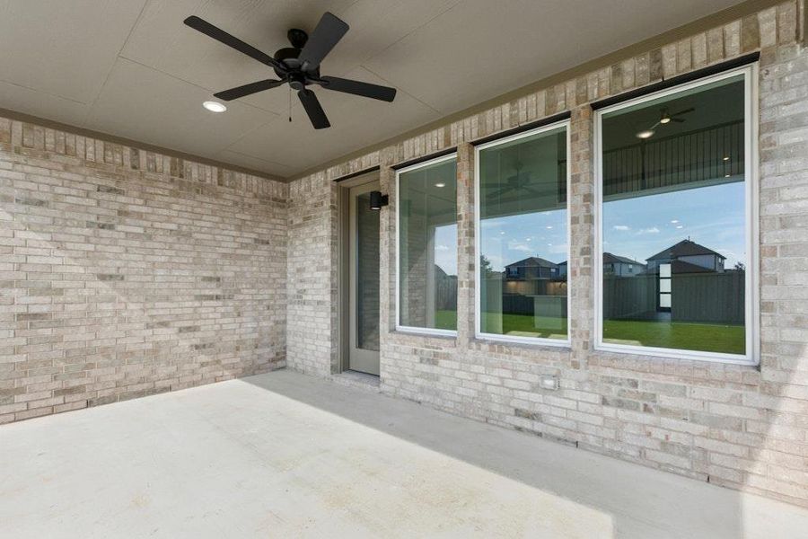 Spacious, unfurnished interior of a new home in Santa Rita Ranch, Liberty Hill (Image 15). Spacious, unfurnished interior of a new home in Santa Rita Ranch, Liberty Hill (Image 15).