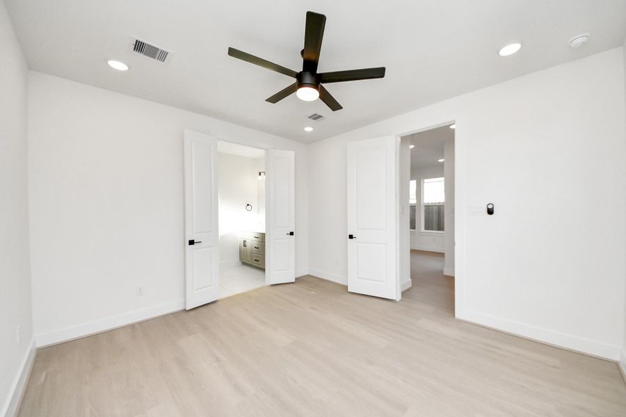 This is a representative photo of the Jade pl