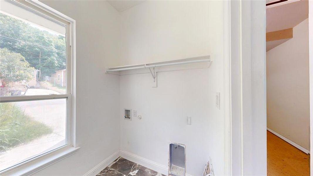 Spacious, unfurnished interior of a new home in , Dallas (Image 25). Spacious, unfurnished interior of a new home in , Dallas (Image 25).