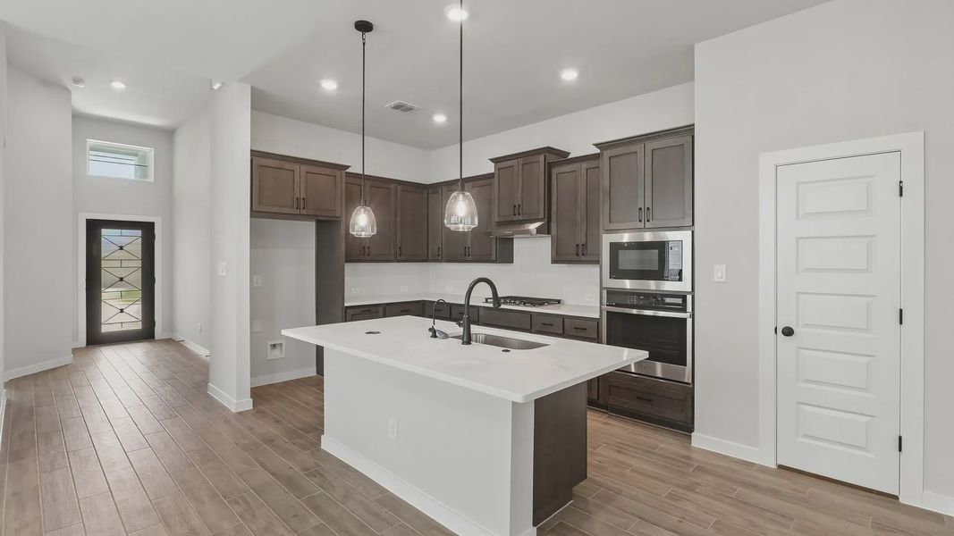Furnished interior view inside a new home in Meyer Ranch 45's, New Braunfels (Image 4).