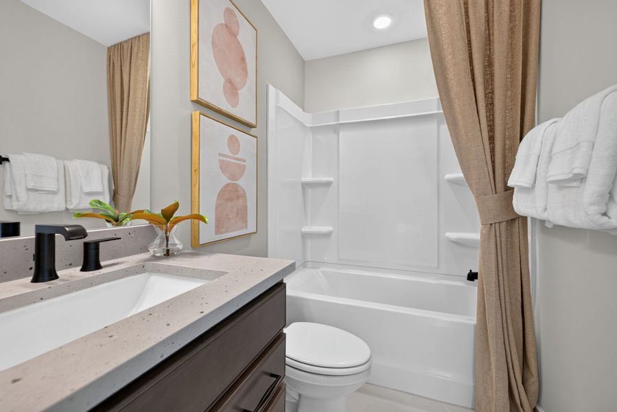 Representative furnished interior of a home built from the Wynfield by Pulte Homes in Everhour, Newnan (Image 66).