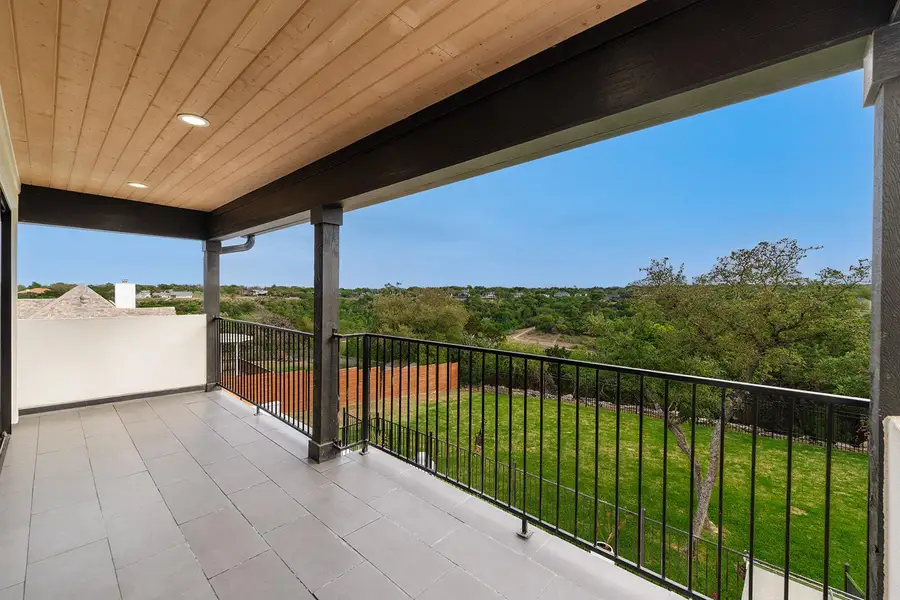 Exterior details and patio area of a home in , Belton (Image 3).