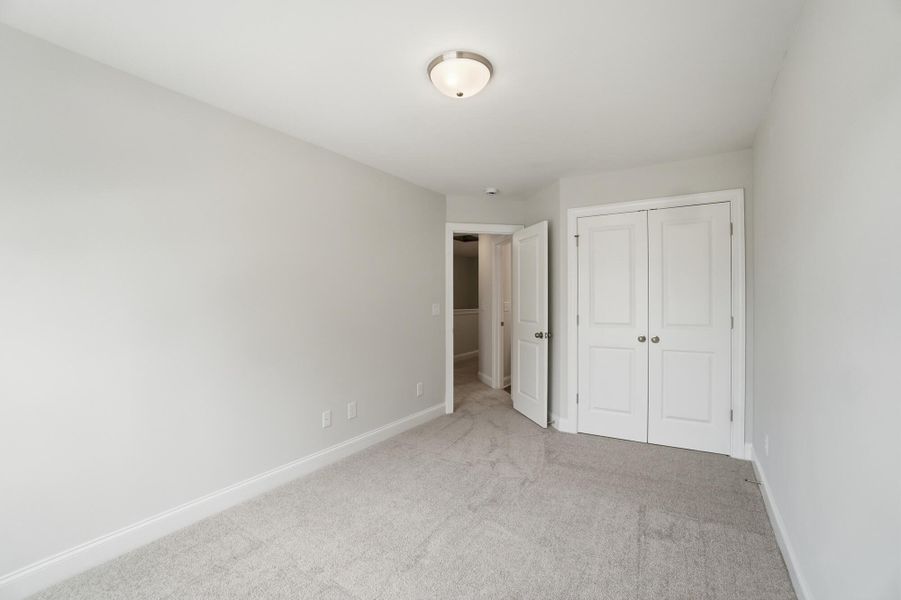 Spacious, unfurnished interior of a new home in Harrisburg Village Townhomes, Harrisburg (Image 37).