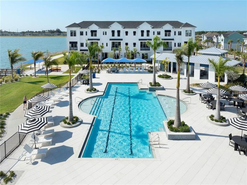 Image 12 of a home in Emerald Landing at Waterside at Lakewood Ranch – Cottage Series. Image 12 of a home in Emerald Landing at Waterside at Lakewood Ranch – Cottage Series.