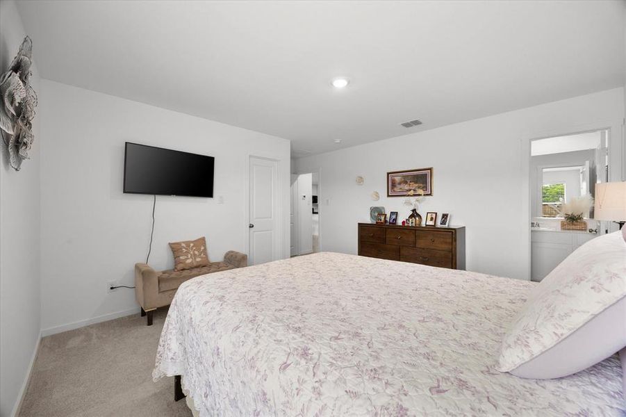 Furnished interior view inside a new home in Eastland, Crandall (Image 19).
