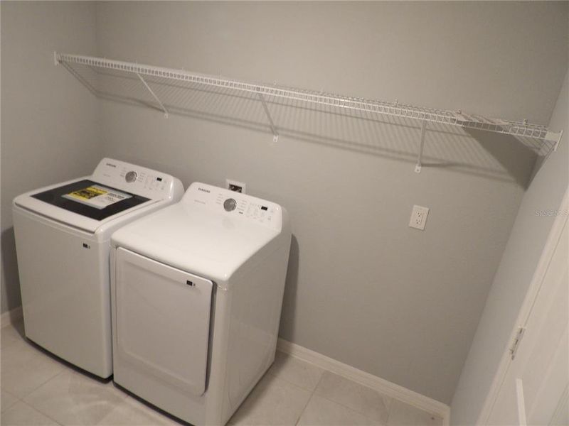 Close-up of interior finishes inside a home in , North Port (Image 8). Close-up of interior finishes inside a home in , North Port (Image 8).