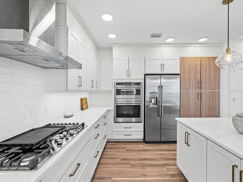 Furnished interior view inside a new home in , Clearwater (Image 19).