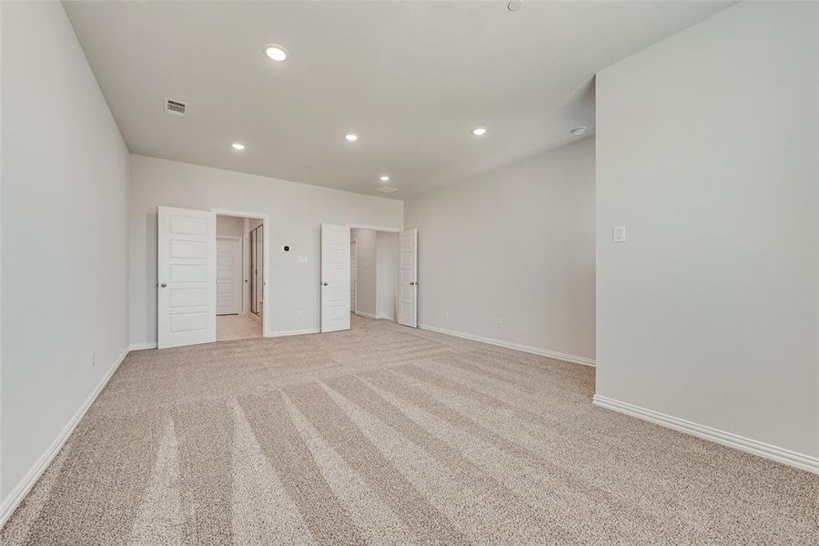Spacious, unfurnished interior of a new home in Wade Settlement Townhomes, Frisco (Image 26).