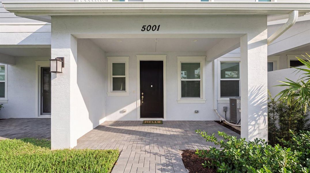 04-5001 N Longwood Lk Sq 04-5001 N Longwood Lk Sq
