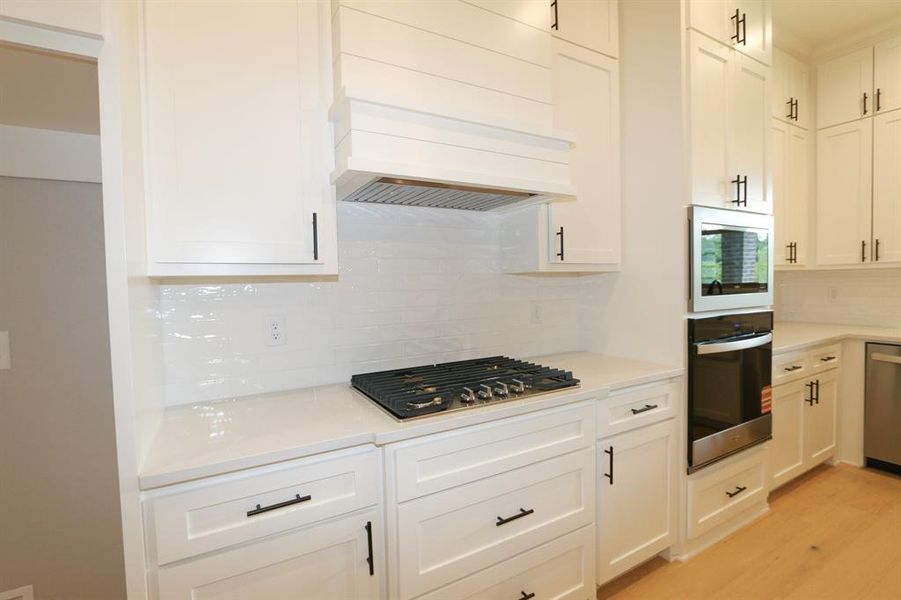 Furnished interior view inside a new home in , Tyler (Image 13).