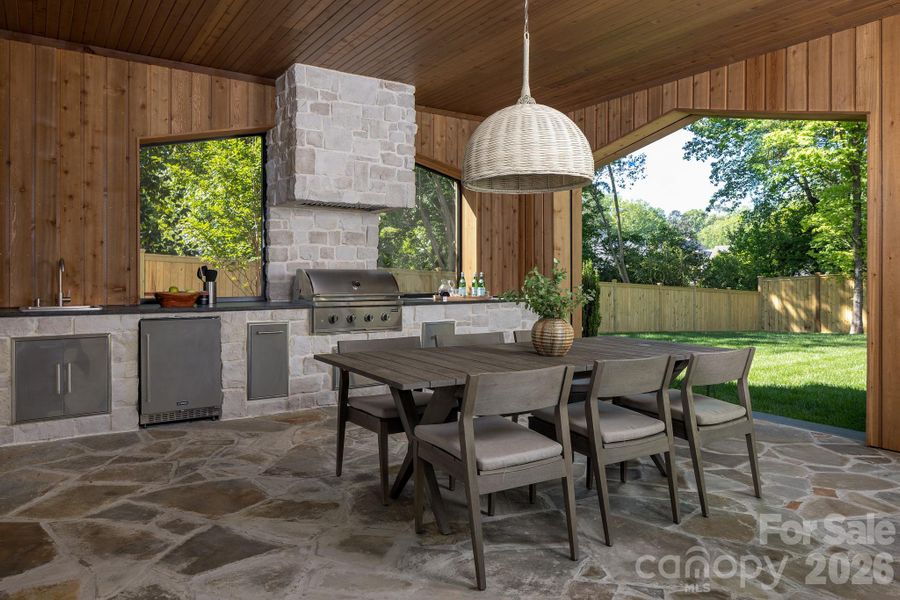 Exterior details and patio area of a home in , Charlotte (Image 4).