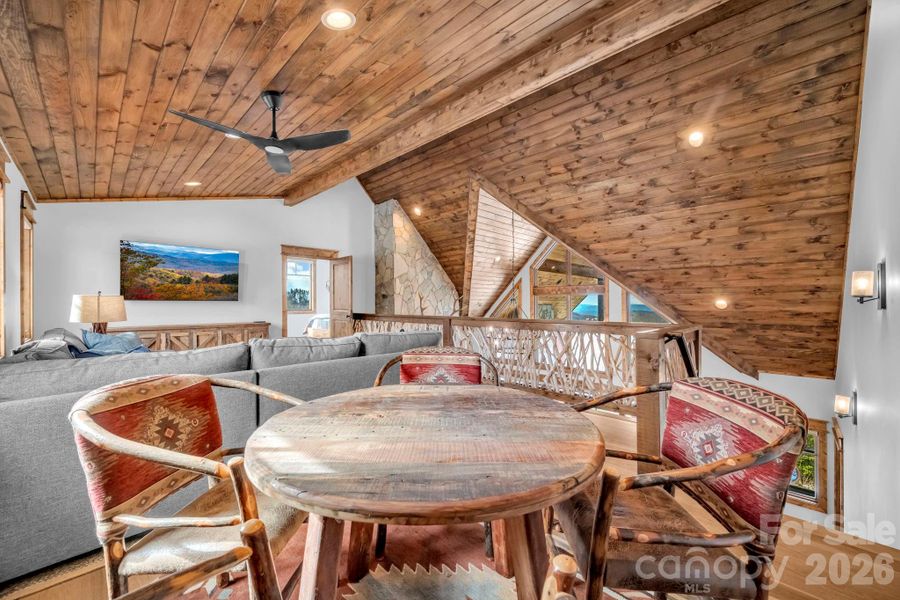 Community amenities in , Banner Elk (Image 37).