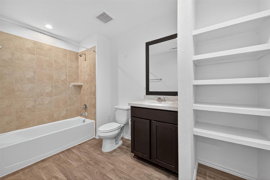 Image 34 of a home in Presswoods.